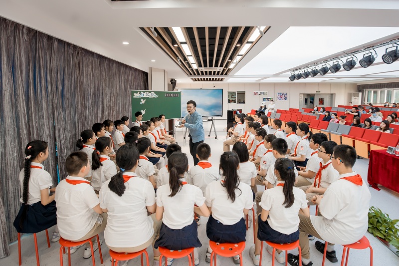 4. 趙驍彤 照相片.jpg